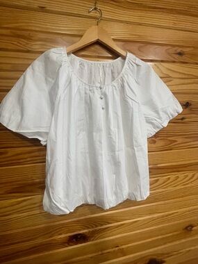 Anthropologie White Scoop-Neck Button-Front Peasant Top